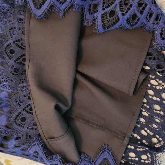 Harlyn navy blue and black lace dress 2 - Picture 15 of 16